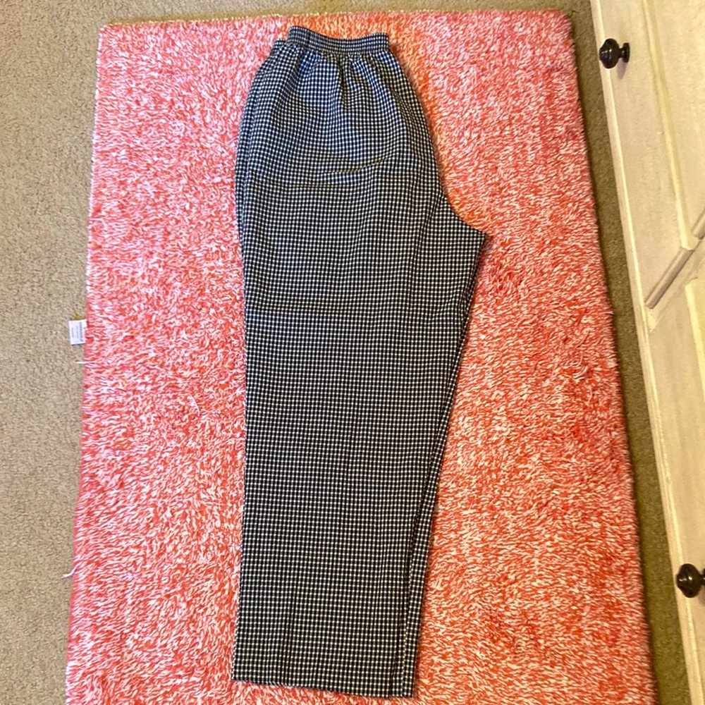 Black and White Checkered Pants, Elastic Waistband. Fits like a size XL.